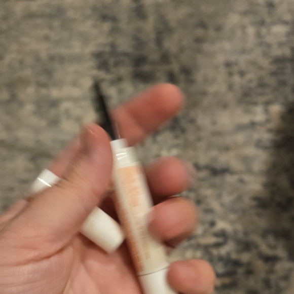 Chella Eyebrow Cream Taupe - Picture 4 of 4